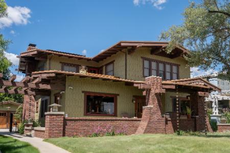 Common Color Mistakes To Avoid When Painting Your Pasadena Home Thumbnail