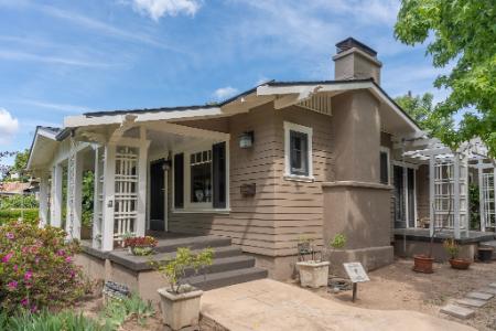 Get the Snazziest Exterior Paint Job in Pasadena Thumbnail